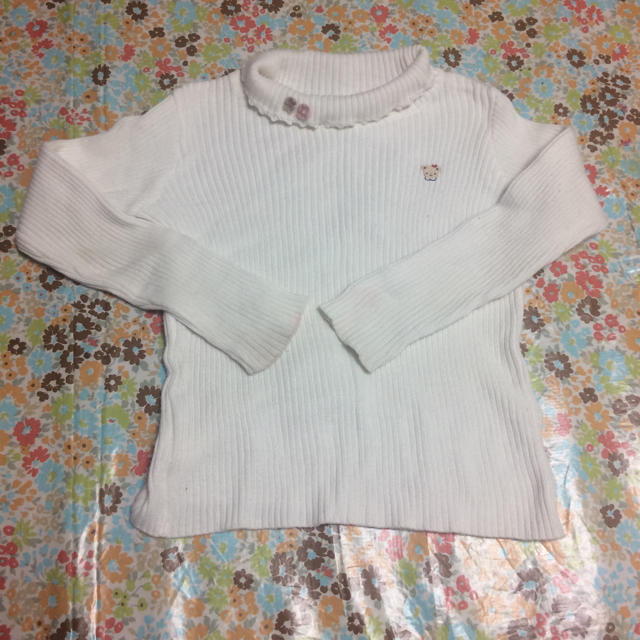 familiar(ファミリア)の【size100】ファミリア 白リブカットソー キッズ/ベビー/マタニティのキッズ服女の子用(90cm~)(Tシャツ/カットソー)の商品写真