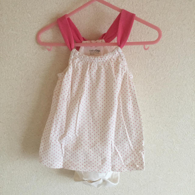 babyGAP(ベビーギャップ)のbaby gap☆リボンロンパース キッズ/ベビー/マタニティのベビー服(~85cm)(ロンパース)の商品写真