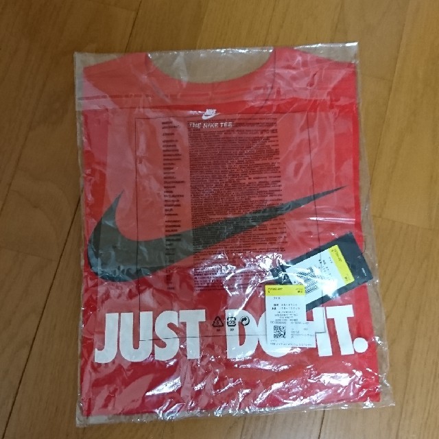 NIKE(ナイキ)のNIKE ナイキ tシャツ メンズのトップス(Tシャツ/カットソー(半袖/袖なし))の商品写真