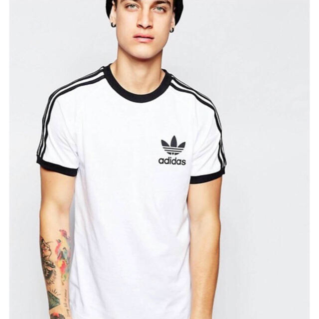 adidas(アディダス)の新品 ホワイト Lサイズ adidas★ カリフォルニアTシャツ ユニセックス メンズのトップス(Tシャツ/カットソー(半袖/袖なし))の商品写真