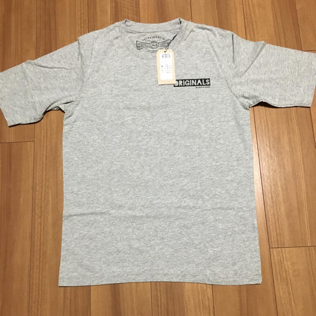 新品未使用 タグ付き jack&jones co  j&j メンズのトップス(Tシャツ/カットソー(半袖/袖なし))の商品写真