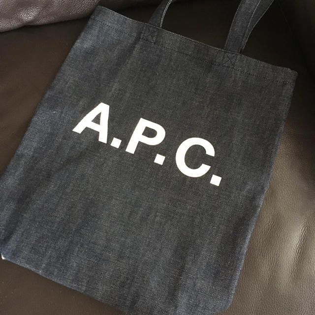 A.P.C(アーペーセー)のa.p.c デニム トートバッグ レディースのバッグ(トートバッグ)の商品写真