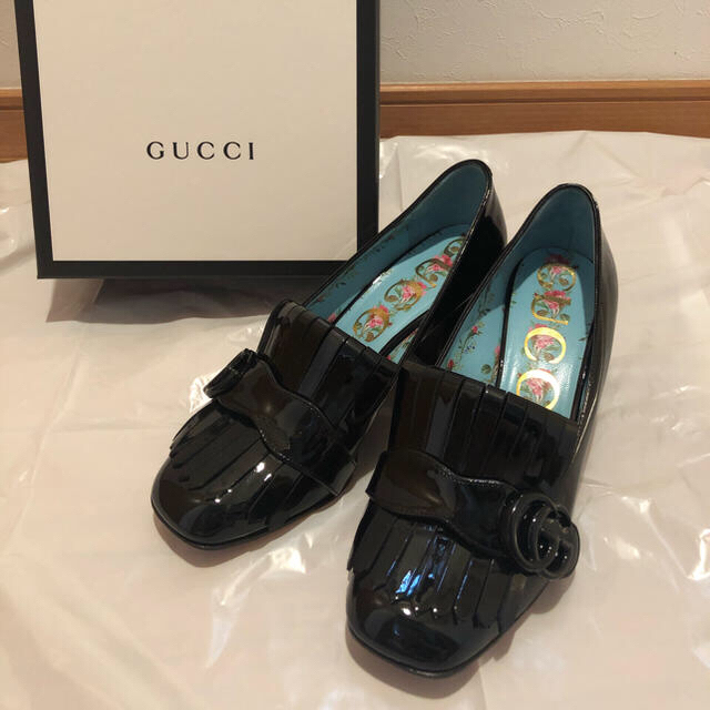 Gucci(グッチ)の☆さらん様専用☆国内完売品 Gucci エナメル パンプス レディースの靴/シューズ(ハイヒール/パンプス)の商品写真