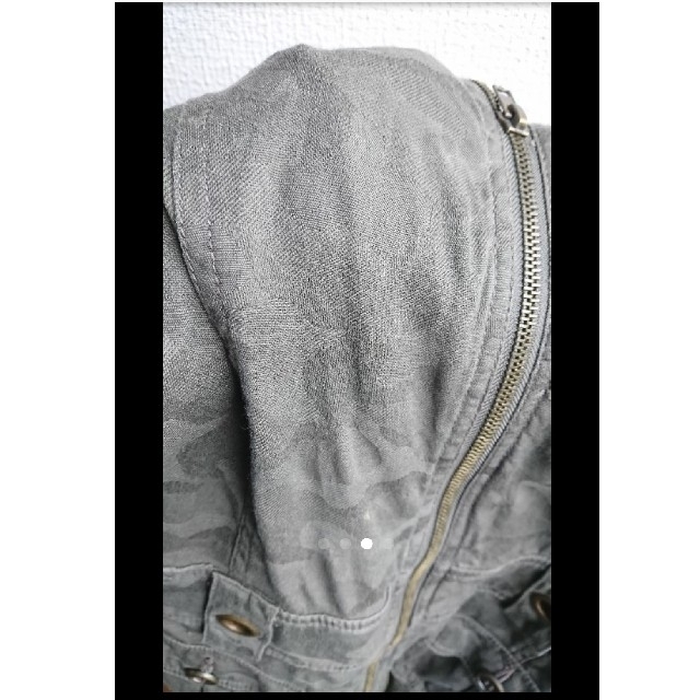 ikka(イッカ)のIKKA 迷彩 ジャケット レディースのジャケット/アウター(ミリタリージャケット)の商品写真