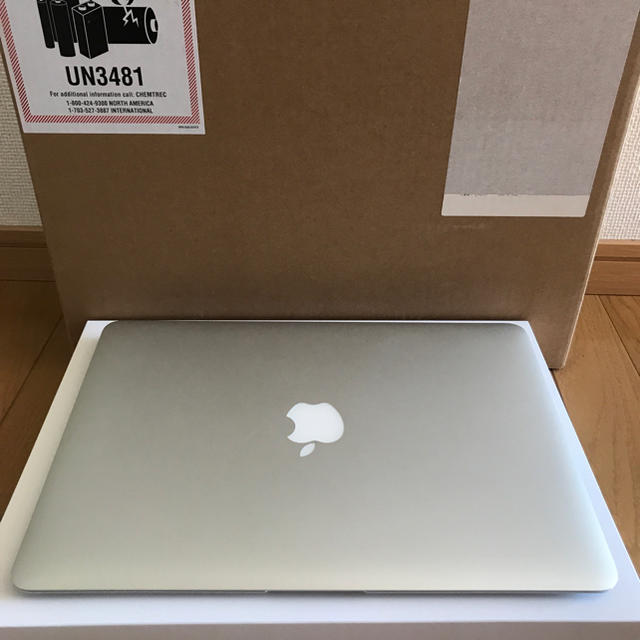 Apple - 美品 MacBook Air 8GB i5 SSD256GB 13インチの通販 by EMA's