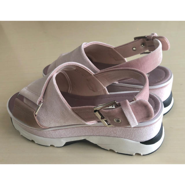 SNIDEL(スナイデル)のスニーカーソールサンダル レディースの靴/シューズ(サンダル)の商品写真