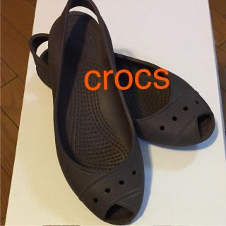 クロックス(crocs)のクロックス サンダル W4  ブラウン(サンダル)