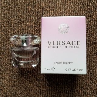 ヴェルサーチ(VERSACE)のVERSACE(ヴェルサーチ)　BRIGHT CRYSTAL 新品未使用品(香水(女性用))