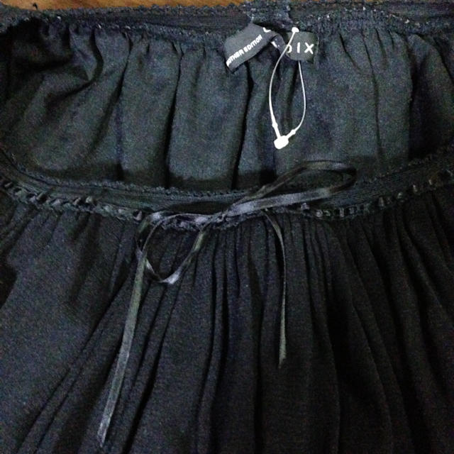 UNITED ARROWS(ユナイテッドアローズ)のユナイテッドアローズの黒のスカート♪ レディースのスカート(ひざ丈スカート)の商品写真