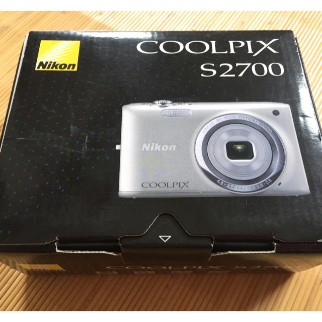 Nikon(ニコン)のcindy@様専用☆新品 Nikon COOLPIX S2700 デジカメ スマホ/家電/カメラのカメラ(コンパクトデジタルカメラ)の商品写真