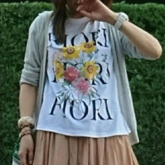 ZARA(ザラ)のZARA　Tシャツ レディースのトップス(Tシャツ(半袖/袖なし))の商品写真