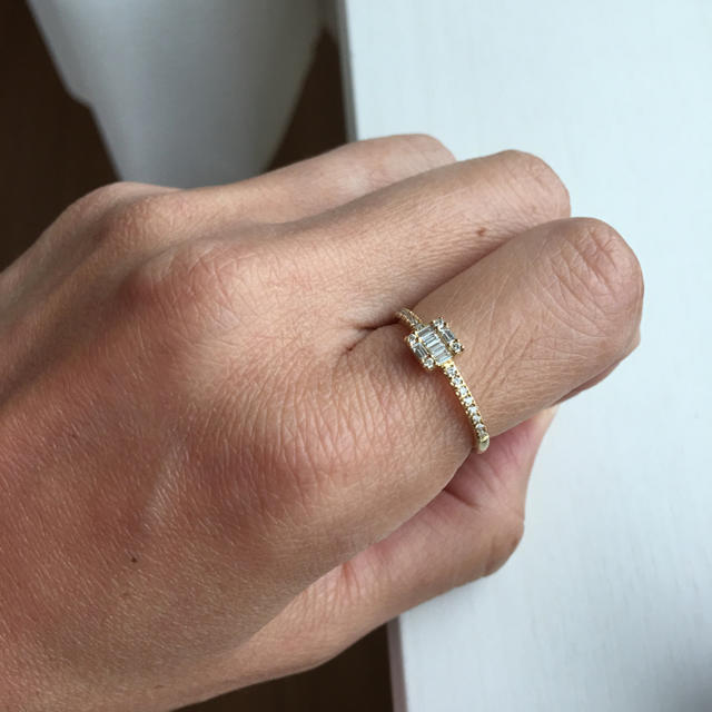 agete(アガット)のベルシオラ ダイヤモンドリング レディースのアクセサリー(リング(指輪))の商品写真
