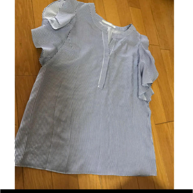 NOLLEY'S(ノーリーズ)のフレアスリーブシャツ レディースのトップス(シャツ/ブラウス(半袖/袖なし))の商品写真