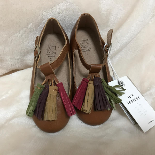 ZARA KIDS(ザラキッズ)の新品！ZARA baby タッセル付きバレリーナシューズ キッズ/ベビー/マタニティのベビー靴/シューズ(~14cm)(フラットシューズ)の商品写真