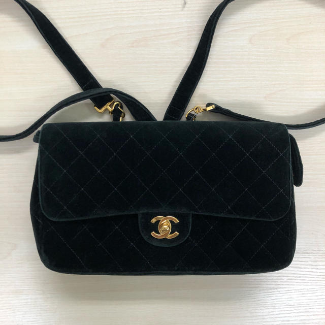 CHANEL(シャネル)のシャネル ベロア リュック レディースのバッグ(リュック/バックパック)の商品写真