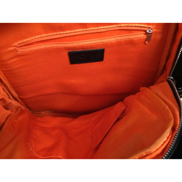 SLY(スライ)のSLY 革 黒色リュック レディースのバッグ(リュック/バックパック)の商品写真