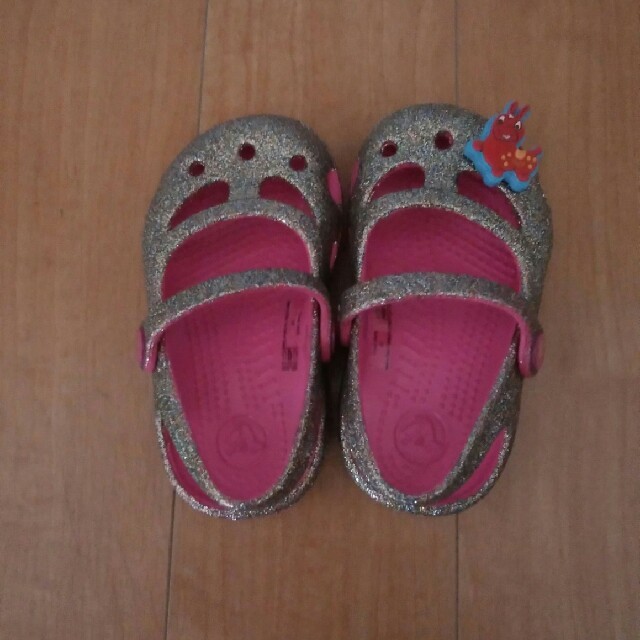 crocs(クロックス)の新品未使用☆クロックスサンダル キッズ/ベビー/マタニティのベビー靴/シューズ(~14cm)(サンダル)の商品写真