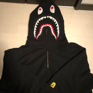 アベイシングエイプ(A BATHING APE)のシャークパーカー L(パーカー)