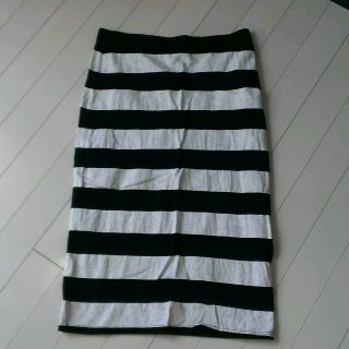 エイチアンドエム(H&M)のH& M  ボーダースカート☆(ひざ丈スカート)