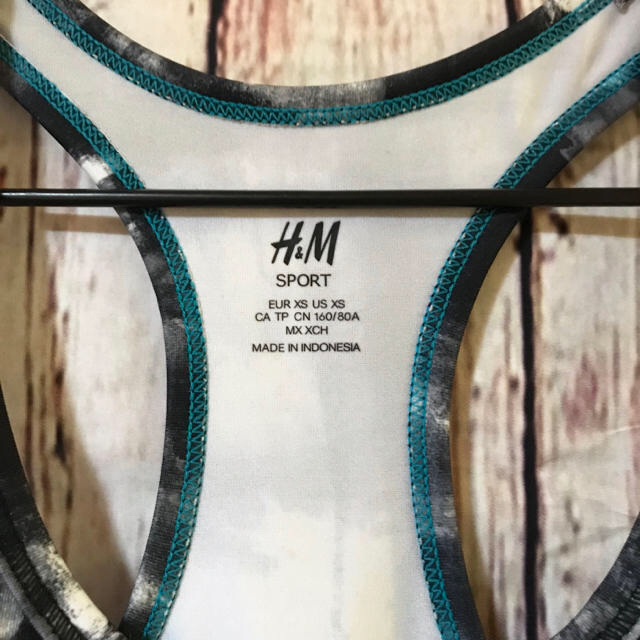 H&M(エイチアンドエム)のH&M スポーツタンクトップ XS レディースのトップス(タンクトップ)の商品写真