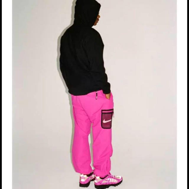 Supreme(シュプリーム)の込 Supreme Nike Trail Running Pants Pink メンズのパンツ(その他)の商品写真