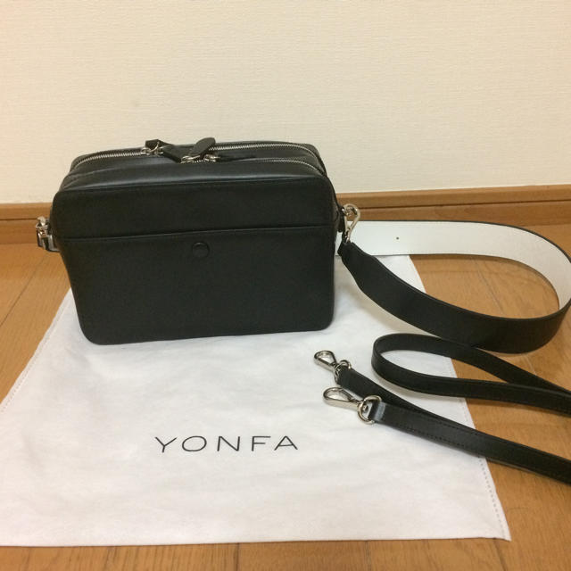 YONFA スクエアショルダー バッグ