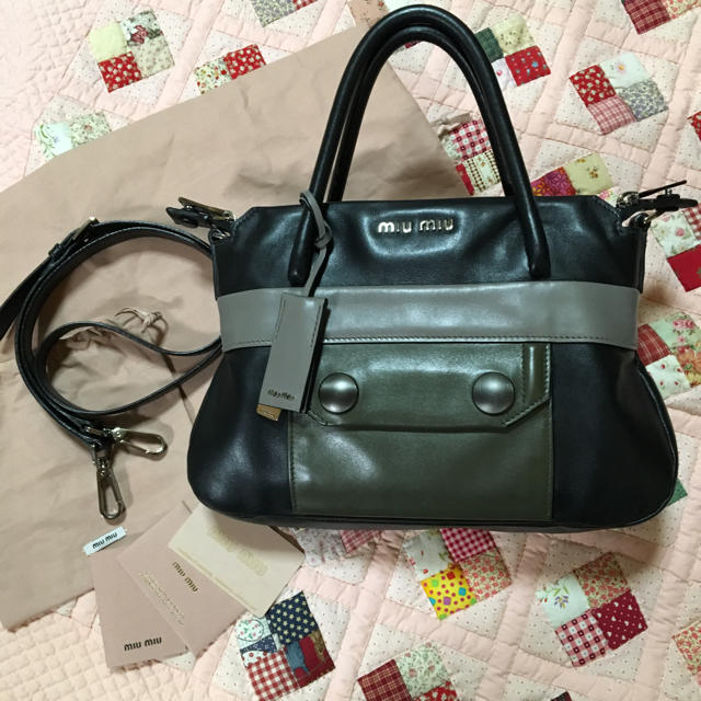 miumiu 2way バッグ - ショルダーバッグ