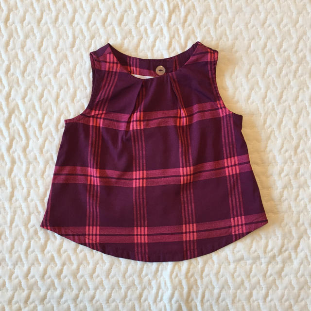 Old Navy(オールドネイビー)の専用！OLD NAVY ノースリーブブラウス キッズ/ベビー/マタニティのベビー服(~85cm)(シャツ/カットソー)の商品写真