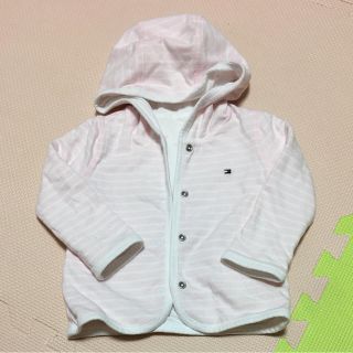 トミーヒルフィガー(TOMMY HILFIGER)の美品トミーフィルガー パーカー 70 女の子(カーディガン/ボレロ)