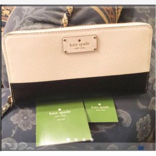 ケイトスペードニューヨーク(kate spade new york)の新品 ☆ Kate Spade☆バイカラー ラウンドzip 長財布 定番人気❣️(財布)