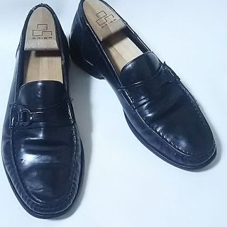 サルヴァトーレフェラガモ(Salvatore Ferragamo)の限定王道デザイン!フェラガモ大人のイタリア製モカシンローファー黒(ドレス/ビジネス)