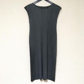 プリーツプリーズイッセイミヤケ(PLEATS PLEASE ISSEY MIYAKE)の【美品】プリーツプリーズ ワンピース グレー PLEATS PLEASE(ひざ丈ワンピース)