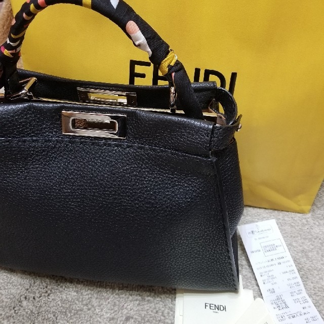 FENDI(フェンディ)のフェンディ ピーカブー セレリア レディースのバッグ(ハンドバッグ)の商品写真