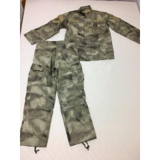 戦闘装備一式売り切り(戦闘服)