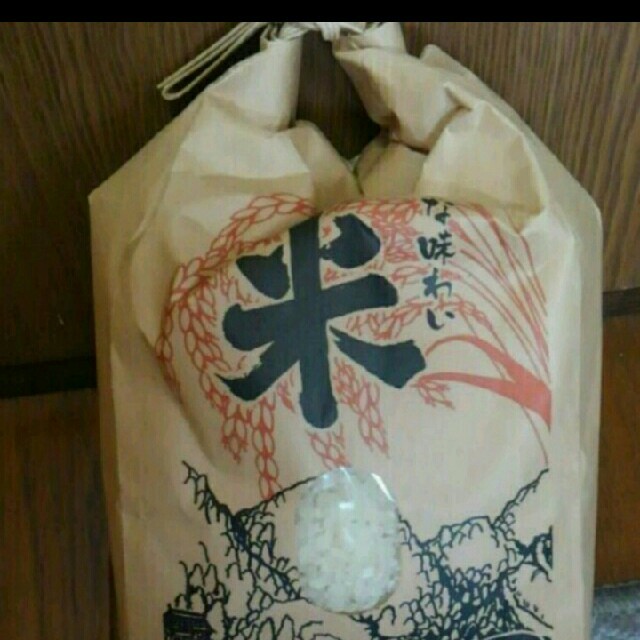 新潟のお米コシヒカリ２ｋｇ 食品/飲料/酒の食品(米/穀物)の商品写真