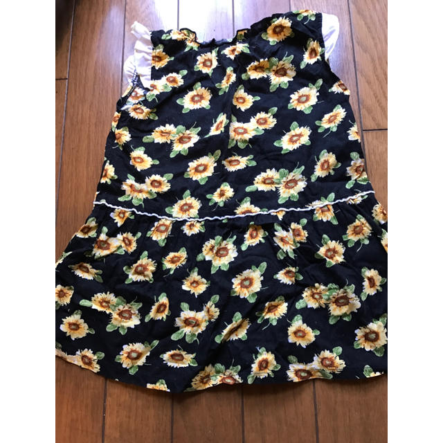 キッズ 花柄 ワンピース ひまわり キッズ/ベビー/マタニティのキッズ服女の子用(90cm~)(ワンピース)の商品写真