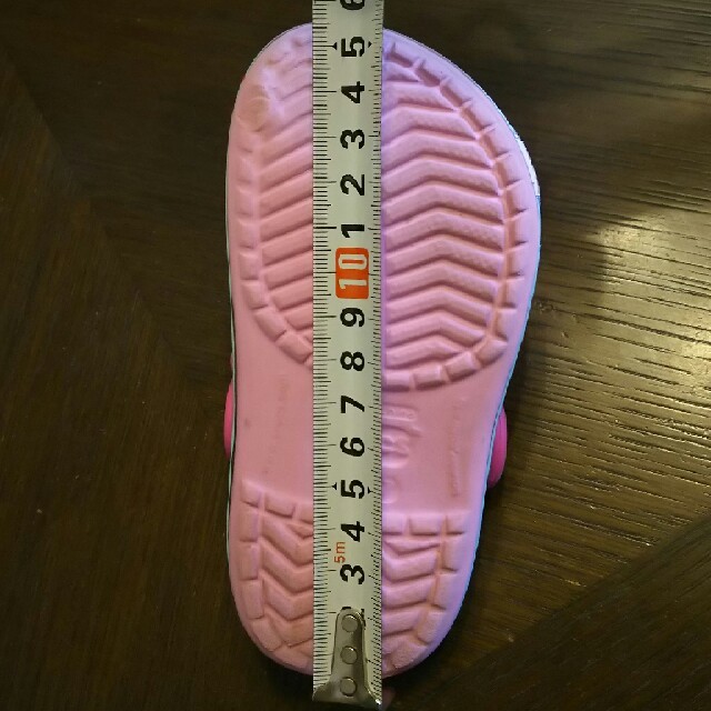 crocs(クロックス)のクロックス キティちゃん キッズ/ベビー/マタニティのベビー靴/シューズ(~14cm)(サンダル)の商品写真