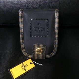 フェンディ(FENDI)のフェンディ リップケースコスメポーチ(ポーチ)