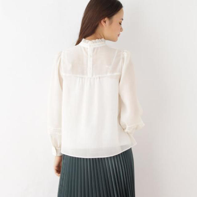 anatelier(アナトリエ)の新品 アナトリエ ふんわりレースブラウス レディースのトップス(シャツ/ブラウス(長袖/七分))の商品写真