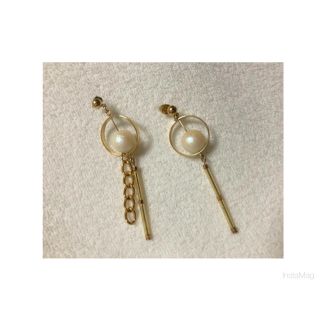 ローズバッド(ROSE BUD)のコットンパールアシンメトリーピアス(ピアス)