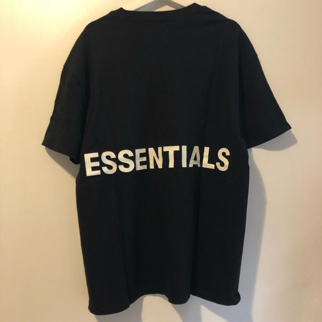 FEAR OF GOD - FOG Essentials Boxy Graphic T-Shirt サイズSの通販 by ...