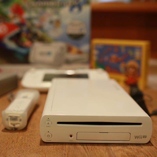 Wii U(ウィーユー)のWiiU 本体 ゲームパッド マリオカート マリオメーカー 付属品一式 エンタメ/ホビーのゲームソフト/ゲーム機本体(家庭用ゲーム機本体)の商品写真