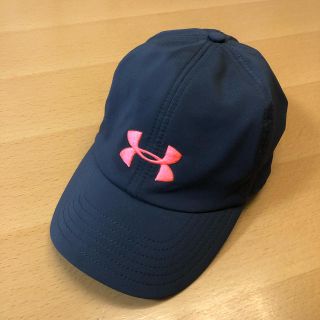 アンダーアーマー(UNDER ARMOUR)のアンダーアーマー レディース キャップ キッズにも 中古美品(キャップ)