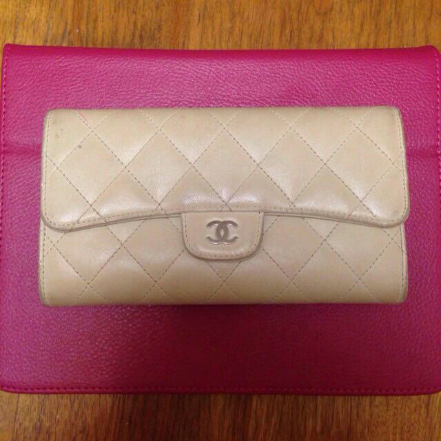 CHANEL(シャネル)のCHANELシープスキンウォレット♡ レディースのファッション小物(財布)の商品写真