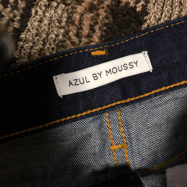 AZUL by moussy(アズールバイマウジー)の今期購入品 AZUL BY MOUSSY ハイウエストデニム レディースのパンツ(デニム/ジーンズ)の商品写真