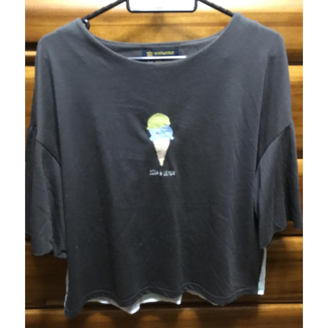 rivet & surge(リベットアンドサージ)のリベットアンドサージ アイス柄 レディースのトップス(Tシャツ(半袖/袖なし))の商品写真