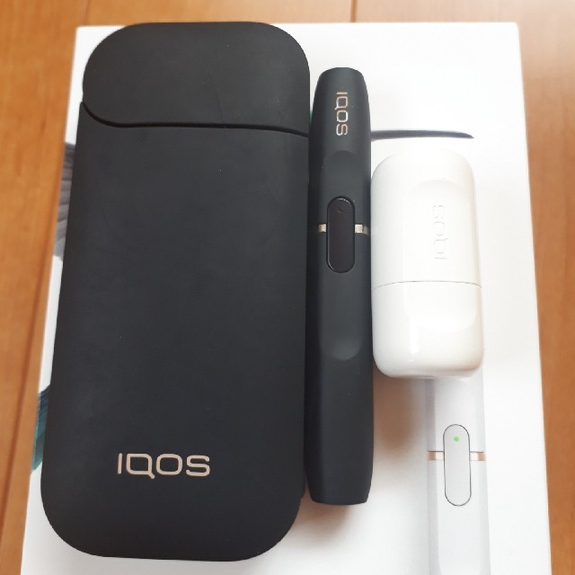 IQOS(アイコス)の旧型　アイコス メンズのファッション小物(タバコグッズ)の商品写真