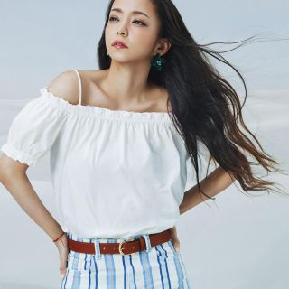 エイチアンドエム(H&M)の安室奈美恵コラボ商品♡(カットソー(半袖/袖なし))