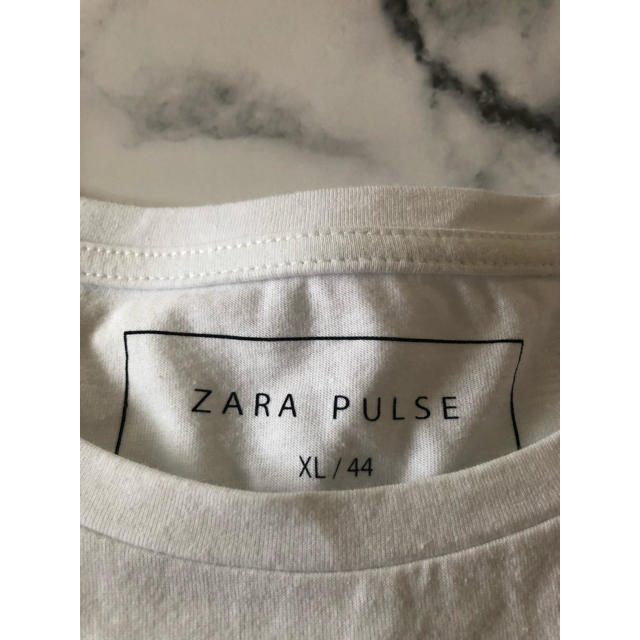 ZARA(ザラ)のザラ メンズTシャツ 新品タグ付き メンズのトップス(Tシャツ/カットソー(半袖/袖なし))の商品写真