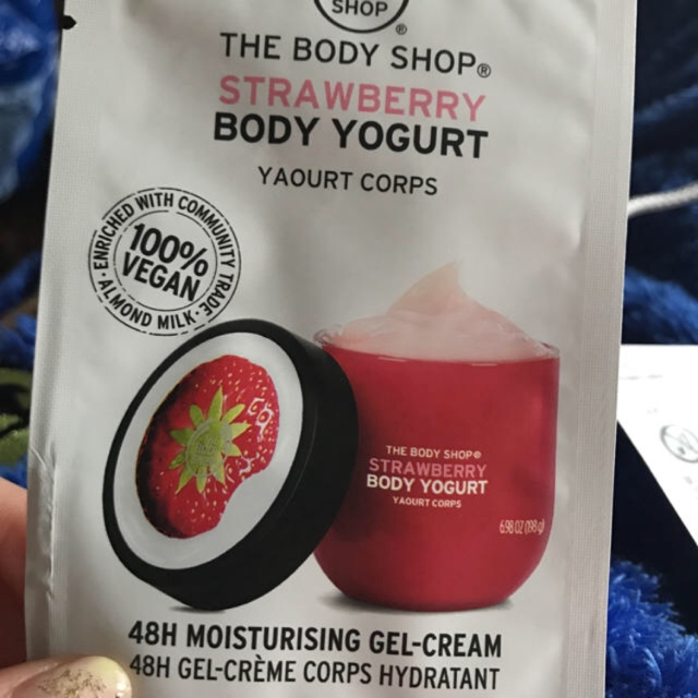 THE BODY SHOP(ザボディショップ)のTHE BODY SHOP 2個 コスメ/美容のボディケア(ボディクリーム)の商品写真